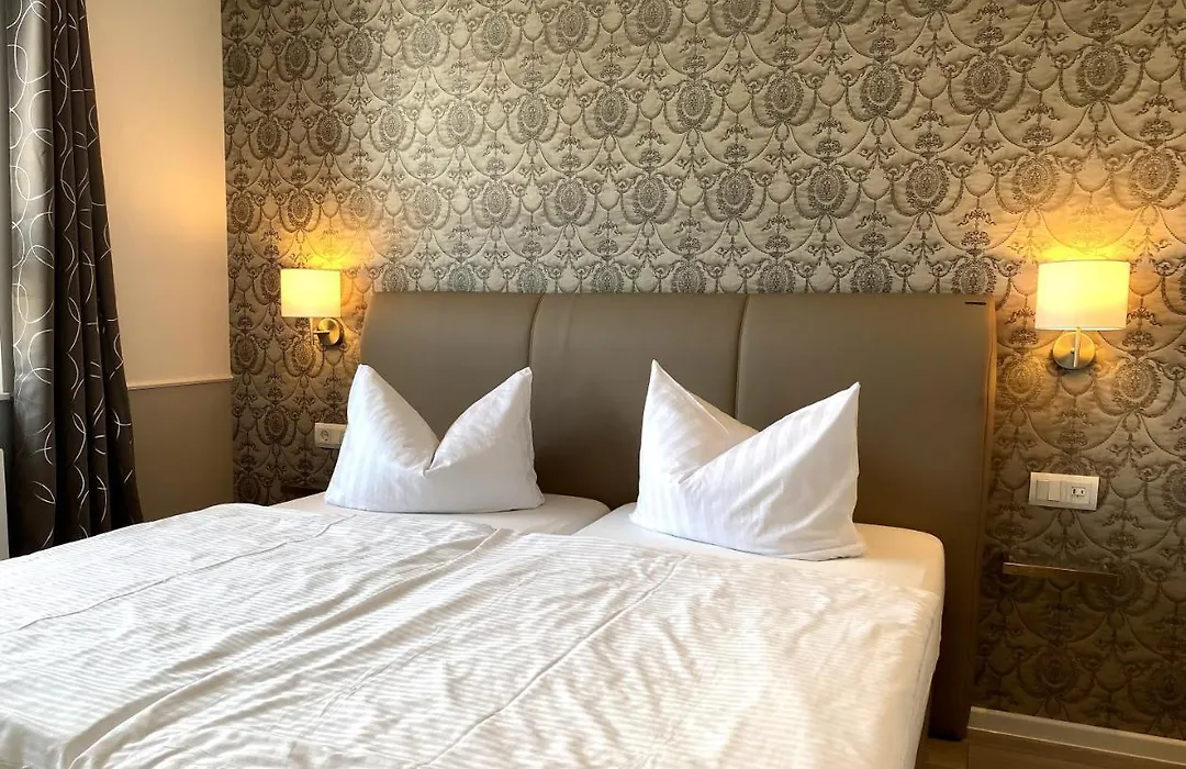 Hotel zum Hafen-1